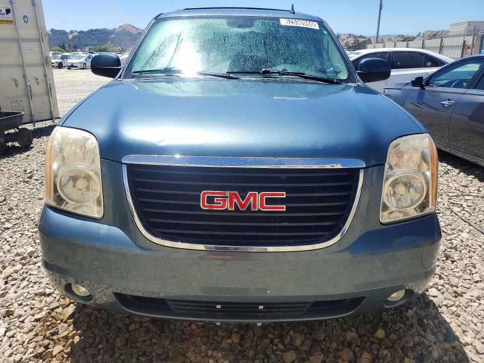 Photo 5 from auction – 2008 GMC YUKON with VIN 1GKFC13088R206536