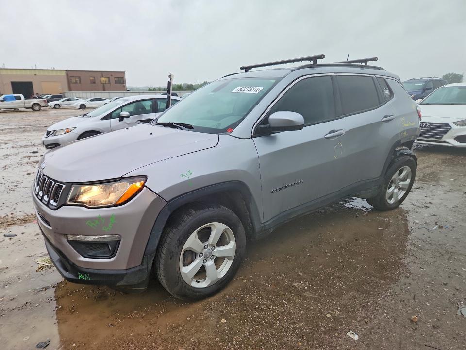 JEEP COMPASS 2019 with VIN 3C4NJDBBXKT592635 - Photo from auction