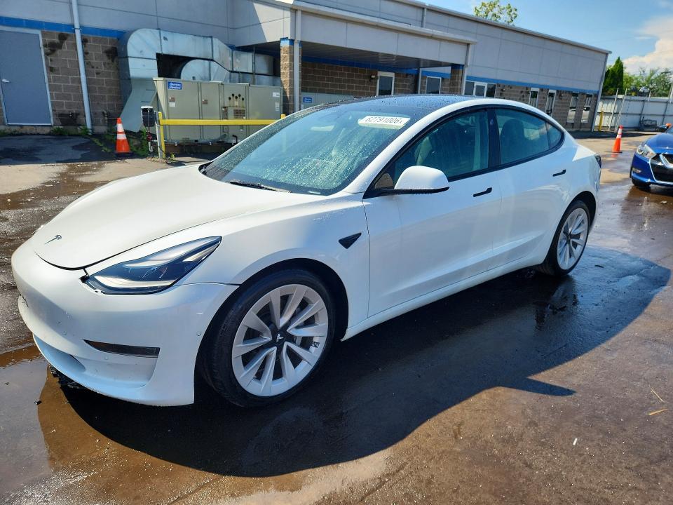 TESLA MODEL 3 2022 with VIN 5YJ3E1EA5NF351629 - Photo from auction