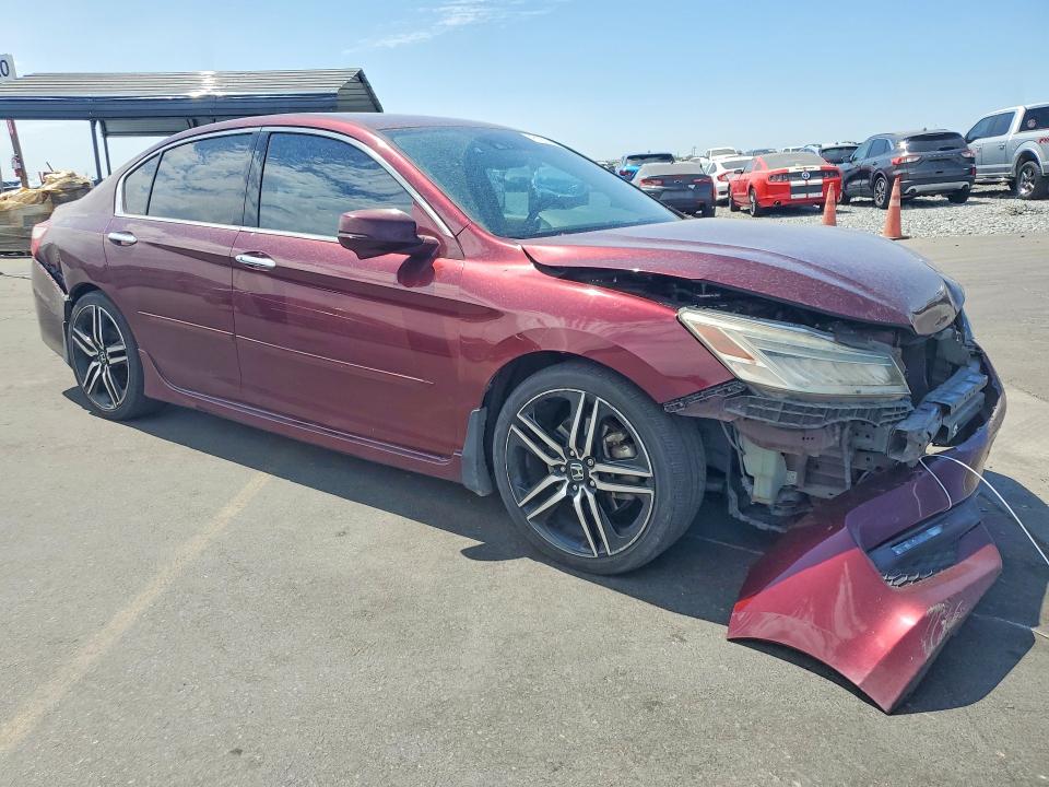 Photo 4 from auction – 2017 HONDA ACCORD with VIN 1HGCR3F94HA015103