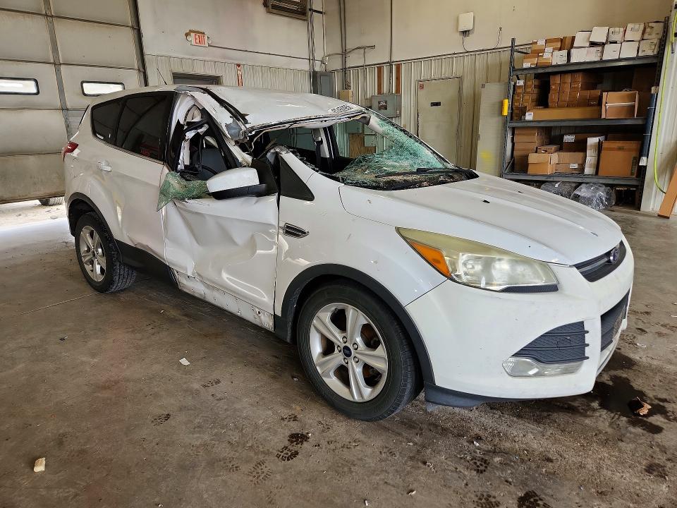 Photo 4 from auction – 2016 FORD ESCAPE with VIN 1FMCU0G74GUA77831