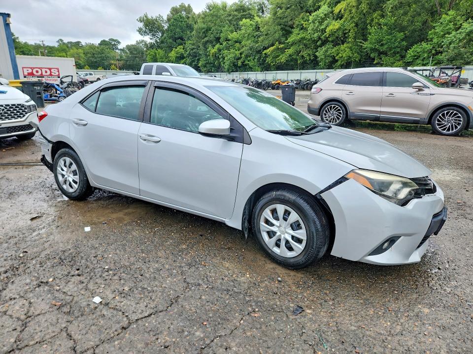 Photo 4 from auction – 2015 TOYOTA COROLLA with VIN 5YFBURHE0FP231805