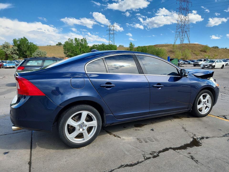 Zdjęcie 3 z aukcji – 2013 VOLVO S60 z VIN YV1612FS7D1212853