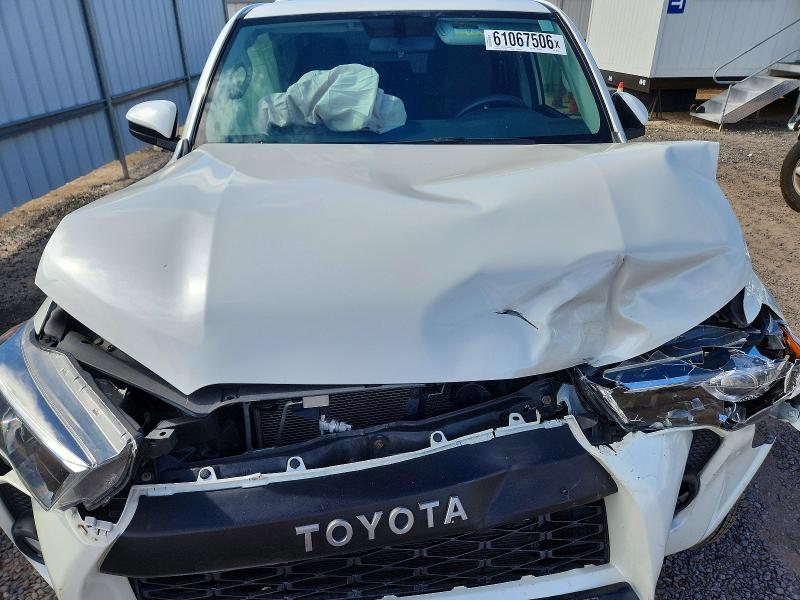 Photo 12 from auction – 2019 TOYOTA 4RUNNER with VIN JTEZU5JR1K5201915