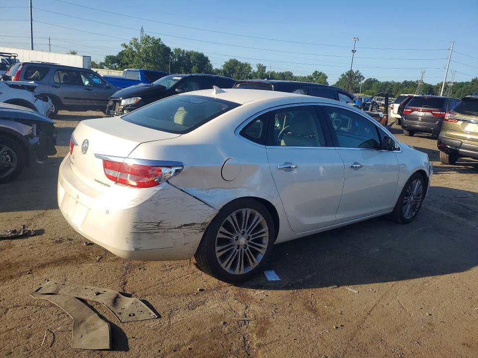 Photo 3 from auction – 2013 BUICK VERANO with VIN 1G4PS5SK7D4130095