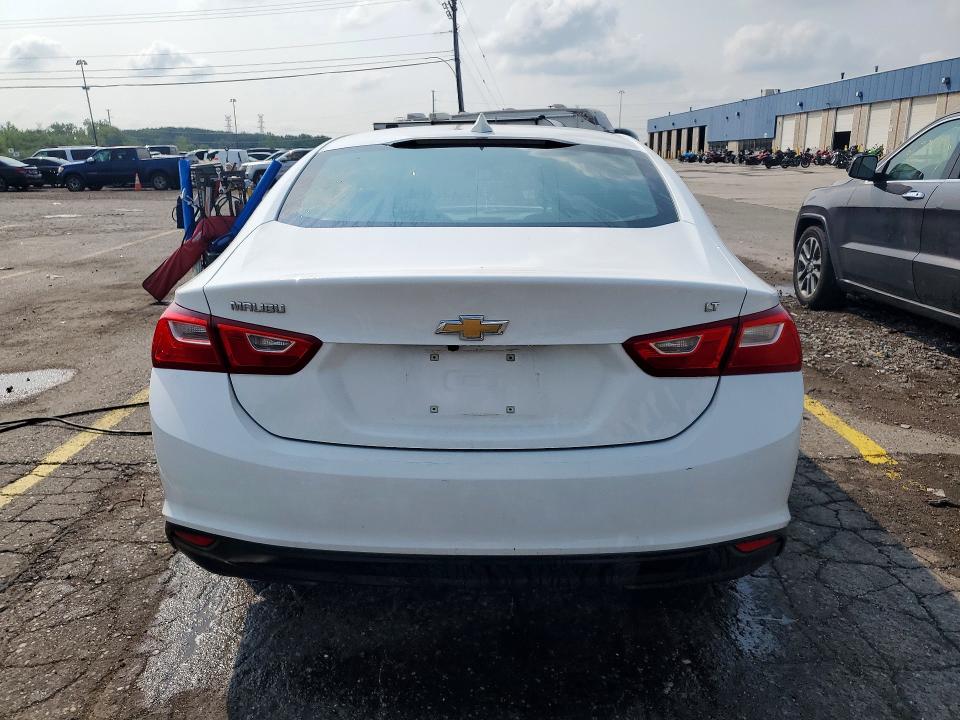 Photo 6 from auction – 2018 CHEVROLET MALIBU with VIN 1G1ZD5ST9JF115039