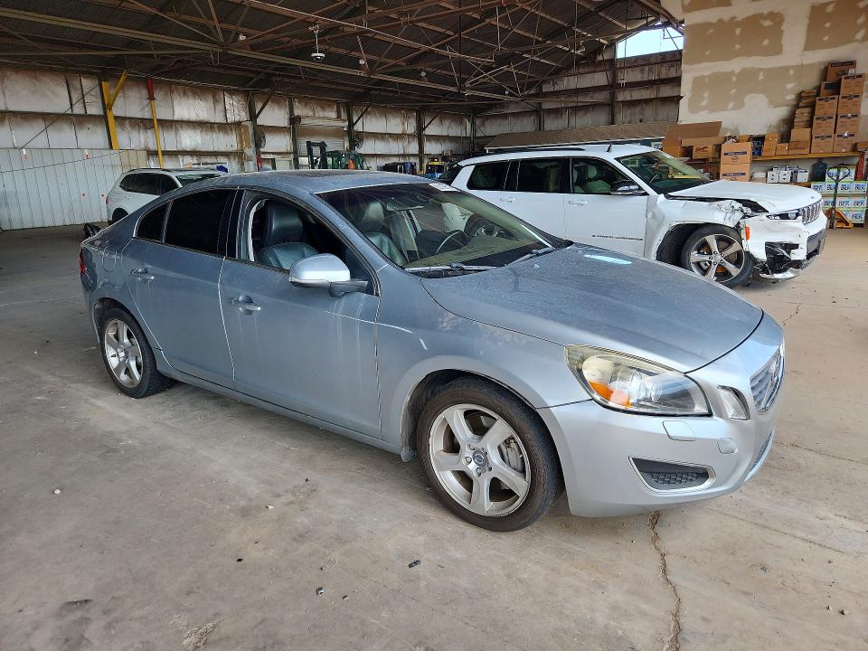 Photo 4 from auction – 2013 VOLVO S60 with VIN YV1612FSXD1223281
