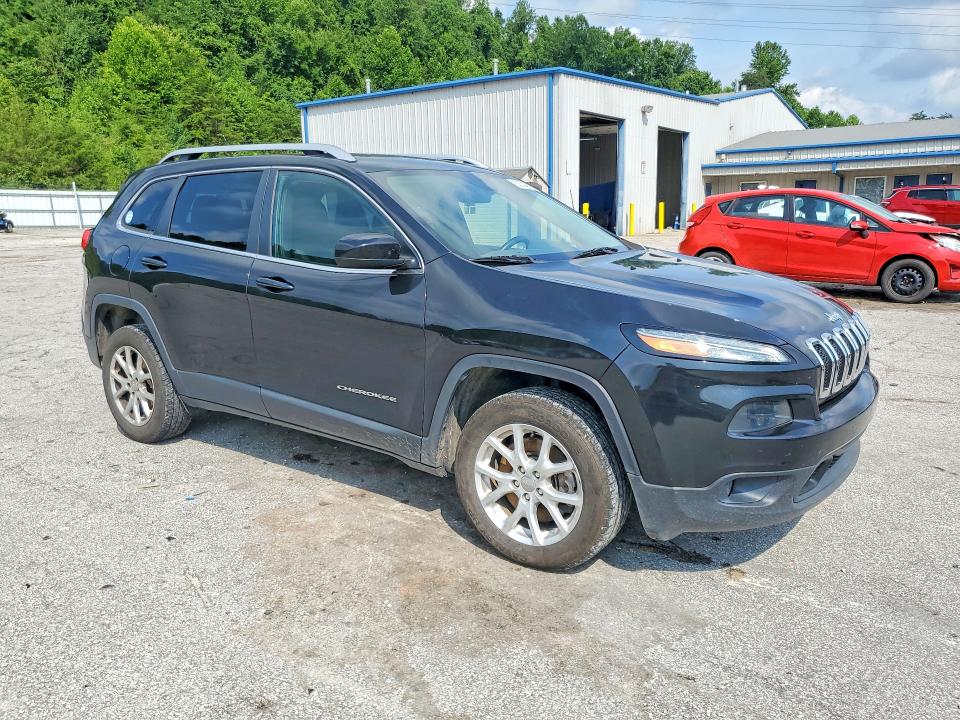 Photo 4 from auction – 2015 JEEP CHEROKEE with VIN 1C4PJLCB0FW741748