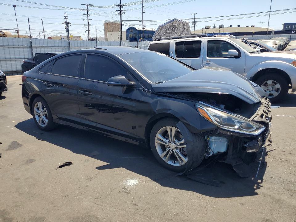 Photo 4 from auction – 2018 HYUNDAI SONATA with VIN 5NPE34AF7JH672729