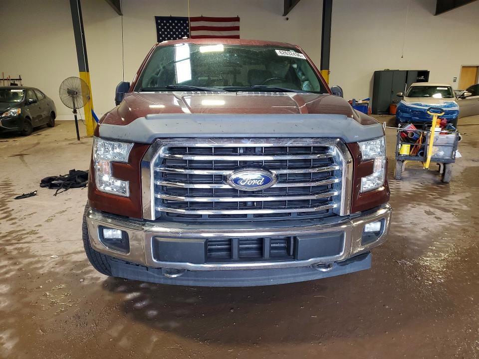 Foto 5 de la subasta – 2017 FORD F150 con VIN 1FTEW1EP6HFB07949