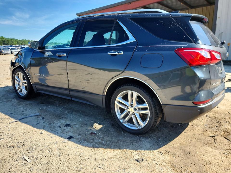 Photo 2 from auction – 2018 CHEVROLET EQUINOX with VIN 2GNAXVEV8J6101093