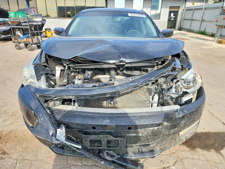 Photo 5 from auction – 2013 NISSAN ALTIMA with VIN 1N4AL3AP6DC279196