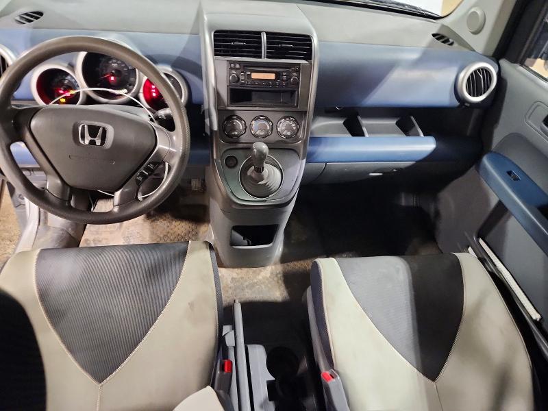 Photo 8 from auction – 2005 HONDA ELEMENT with VIN 5J6YH27315L020104