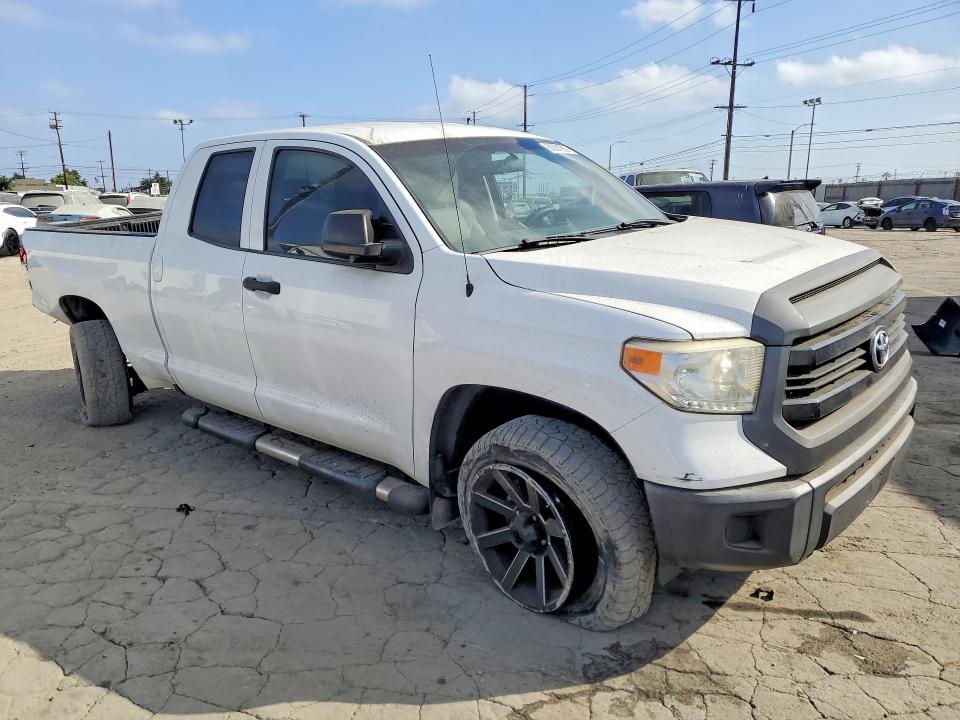 Photo 4 from auction – 2015 TOYOTA TUNDRA with VIN 5TFRM5F17FX092541