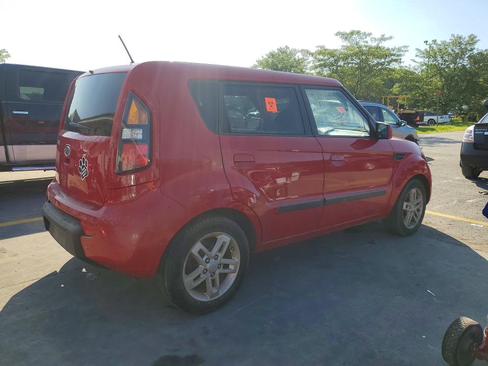 Photo 3 from auction – 2010 KIA SOUL with VIN KNDJT2A24A7067880