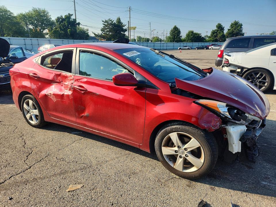 Photo 4 from auction – 2012 HYUNDAI ELANTRA with VIN KMHDH4AE3CU251082