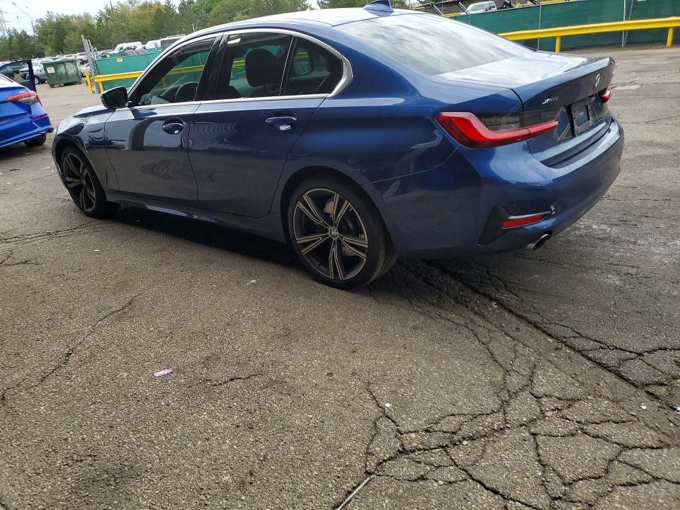 Photo 2 from auction – 2021 BMW 330XI with VIN 3MW5R7J04M8C06398