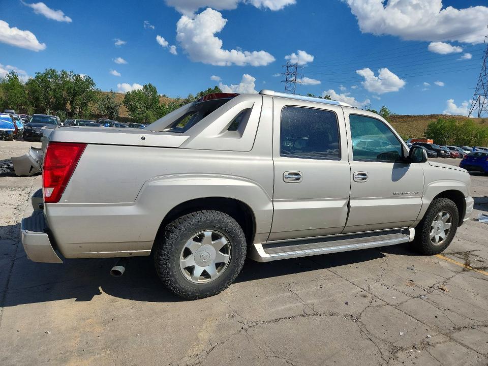 Photo 3 from auction – 2005 CADILLAC ESCALADE with VIN 3GYEK62N15G206470
