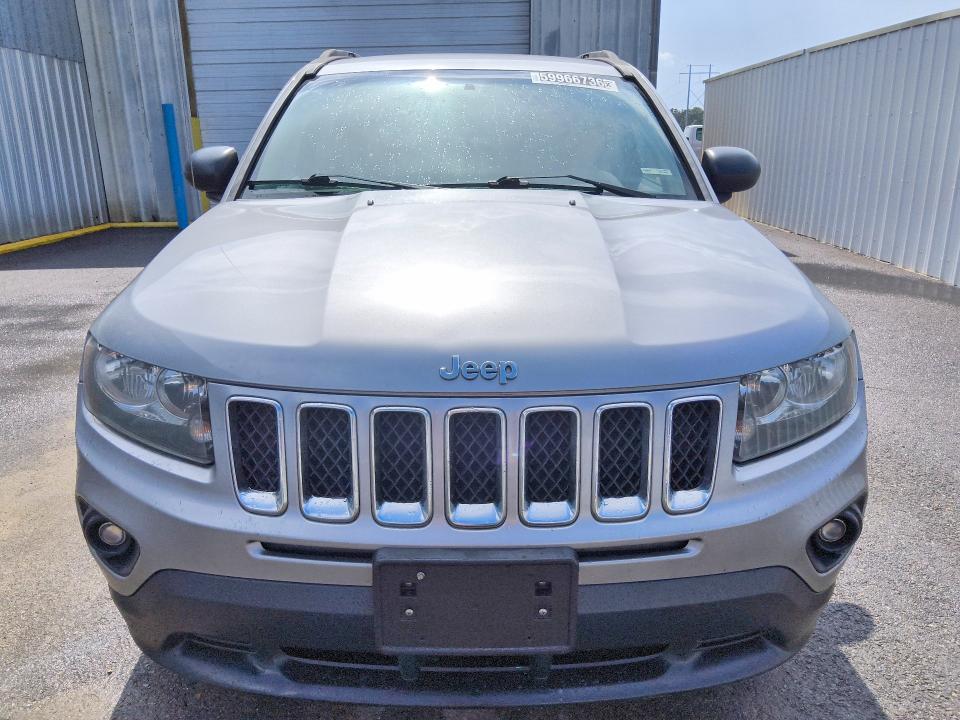 Снимка 5 от търг – 2016 JEEP COMPASS с VIN 1C4NJCBA1GD742825