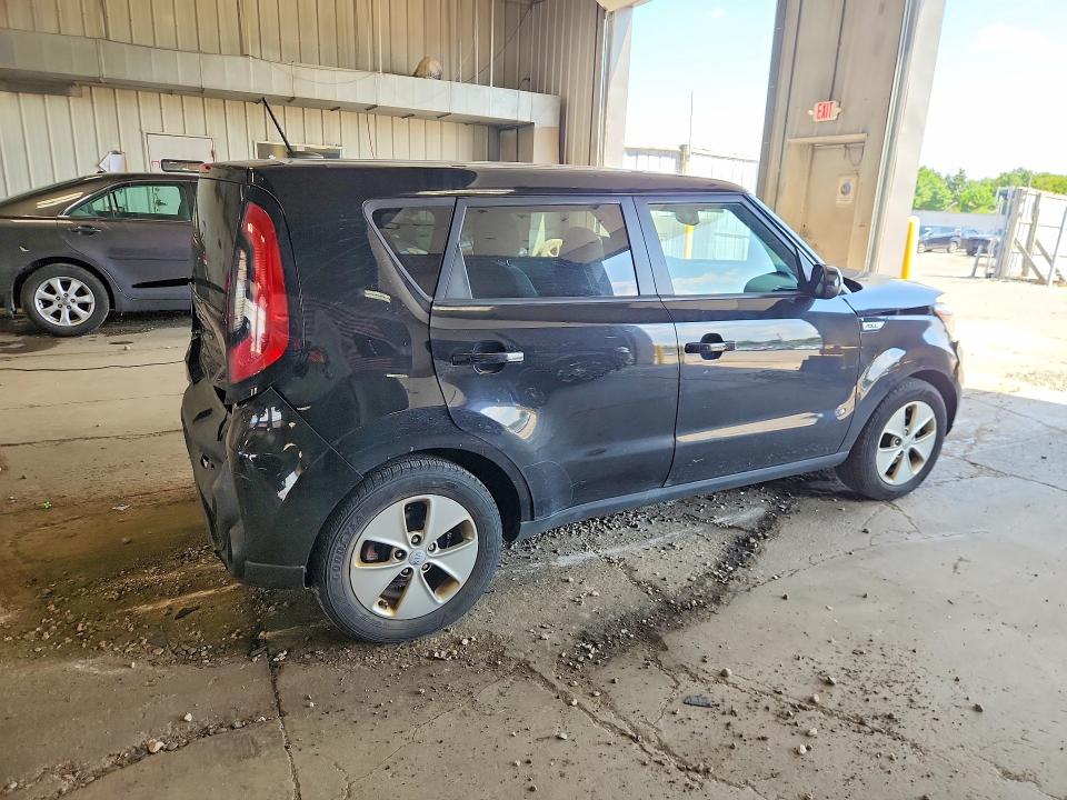 Photo 3 from auction – 2015 KIA SOUL with VIN KNDJN2A2XF7757974