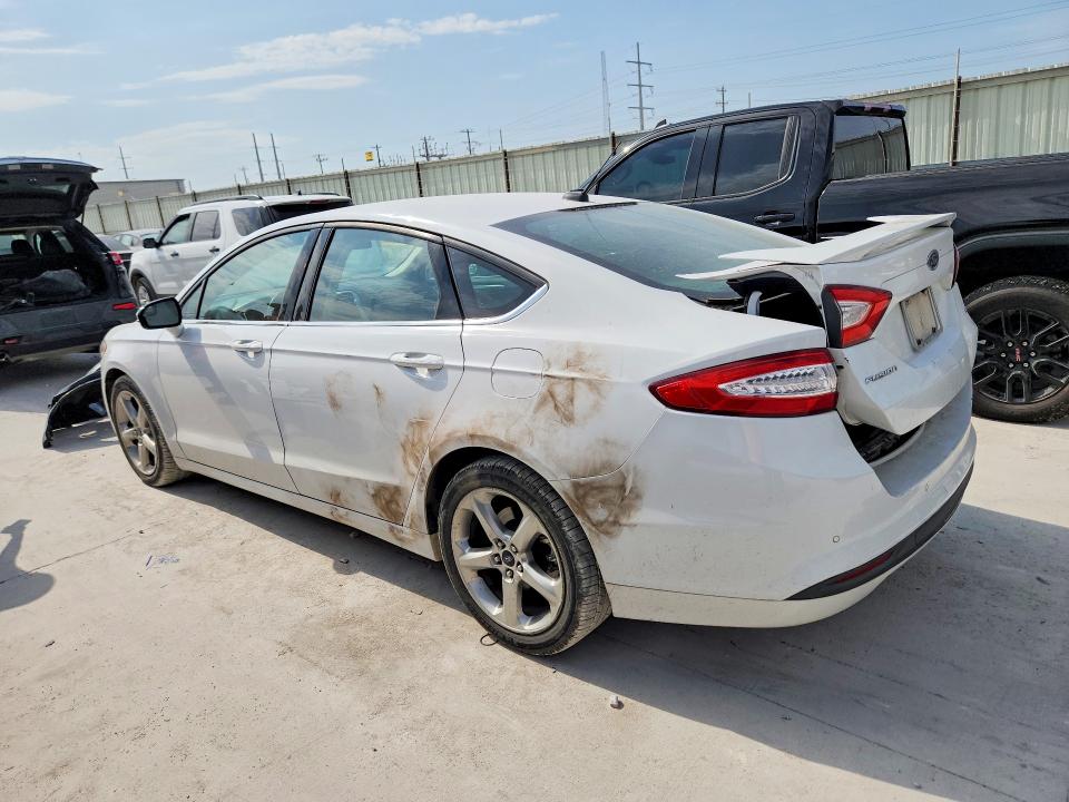 Photo 2 from auction – 2016 FORD FUSION with VIN 3FA6P0H76GR404315