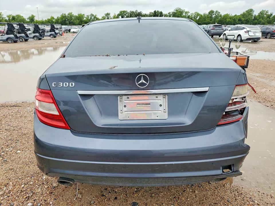 Photo 6 from auction – 2011 MERCEDES-BENZ C with VIN WDDGF5EB0BA443501