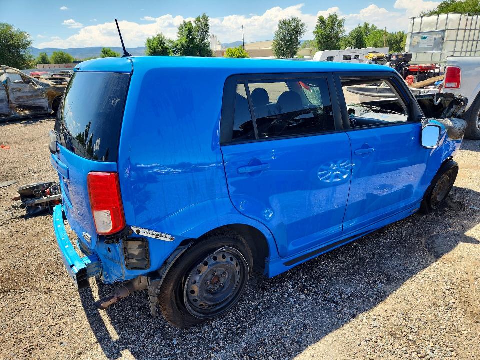 Photo 3 from auction – 2011 TOYOTA SCION with VIN JTLZE4FE1B1136951