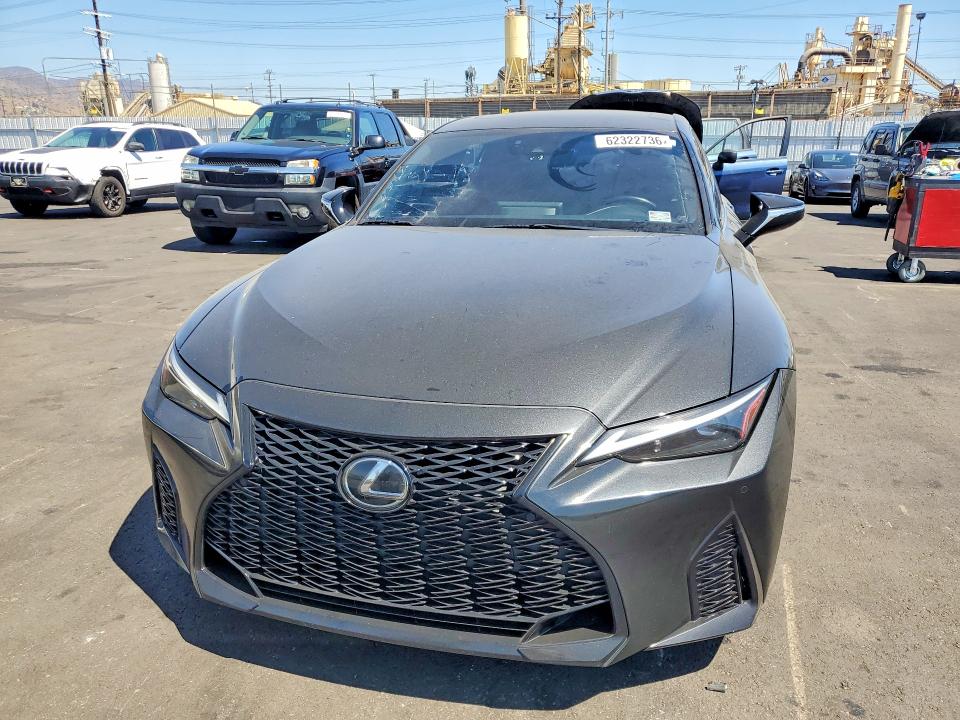 Photo 5 from auction – 2022 LEXUS IS with VIN JTHGZ1B21N5055882