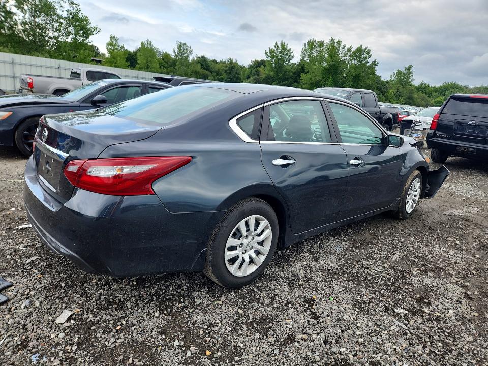 Photo 3 from auction – 2018 NISSAN ALTIMA with VIN 1N4AL3AP0JC475467