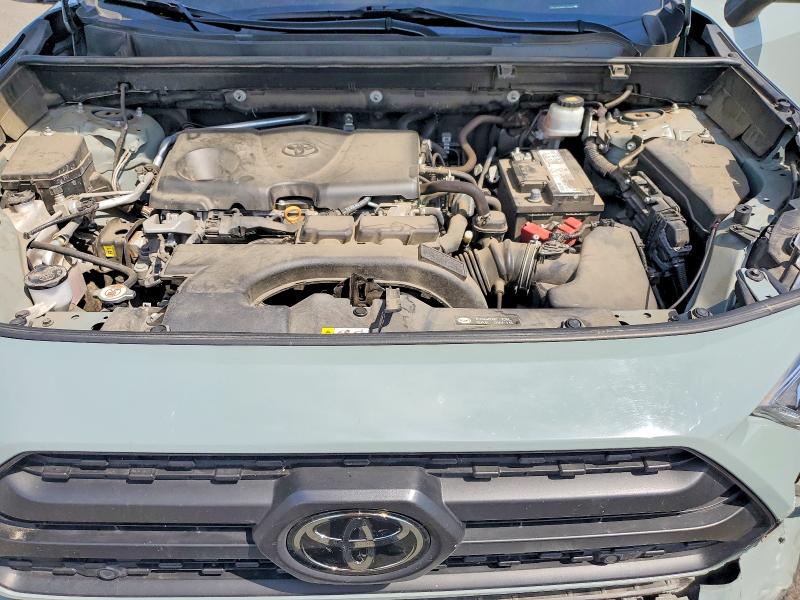 Photo 11 from auction – 2019 TOYOTA RAV4 with VIN 2T3J1RFV6KC019449