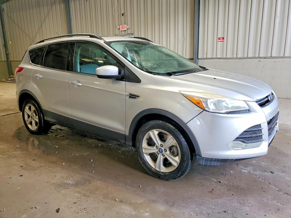 Photo 4 from auction – 2014 FORD ESCAPE with VIN 1FMCU9GX7EUA49362