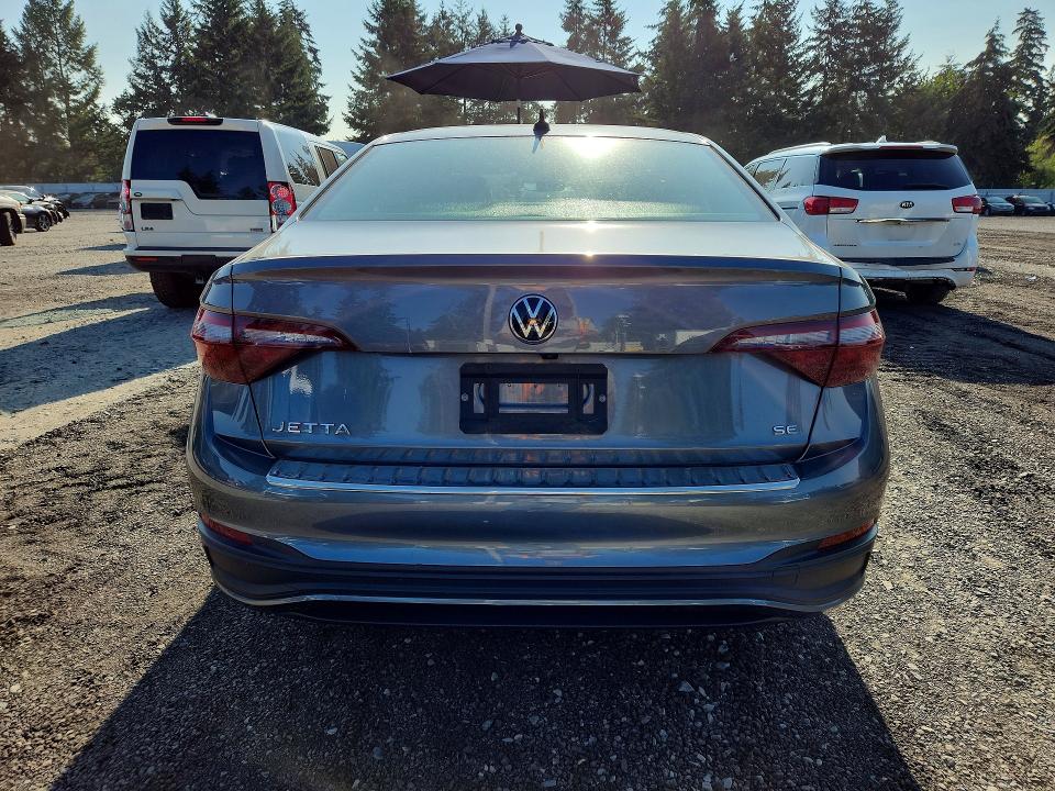 Photo 6 from auction – 2024 VOLKSWAGEN JETTA with VIN 3VW7M7BU3RM018978