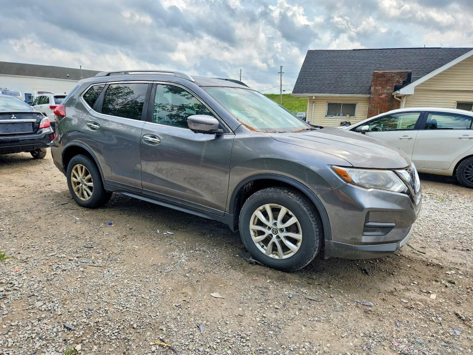 Photo 4 from auction – 2018 NISSAN ROGUE with VIN KNMAT2MV3JP565977