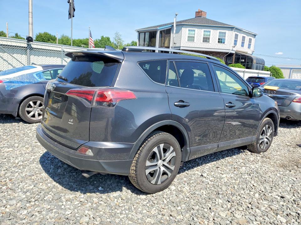 Photo 3 from auction – 2018 TOYOTA RAV4 with VIN JTMBFREV7JJ213068