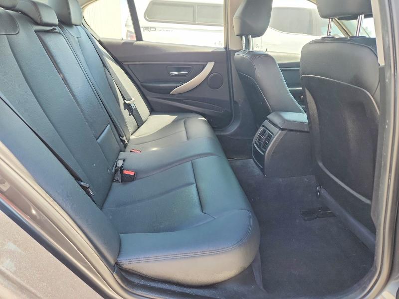 Photo 10 from auction – 2017 BMW 320 with VIN WBA8E1G55HNU12972