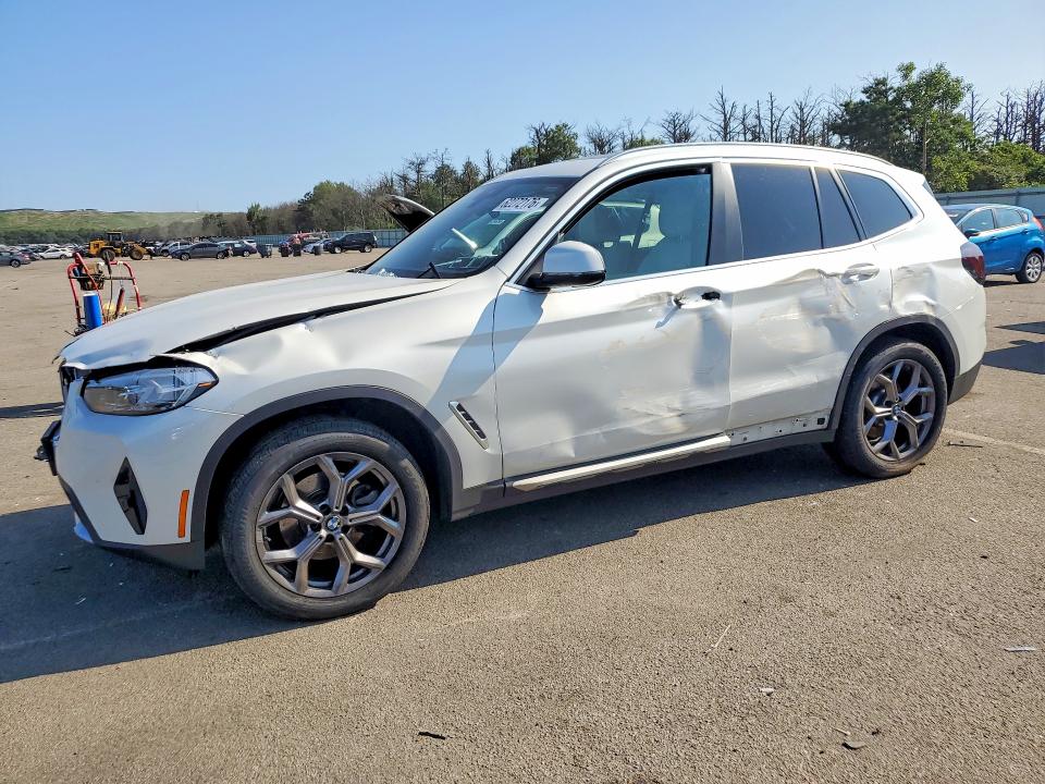 BMW X3 2024 z numerem VIN 5UX53DP02R9V84306 - Zdjęcie z aukcji