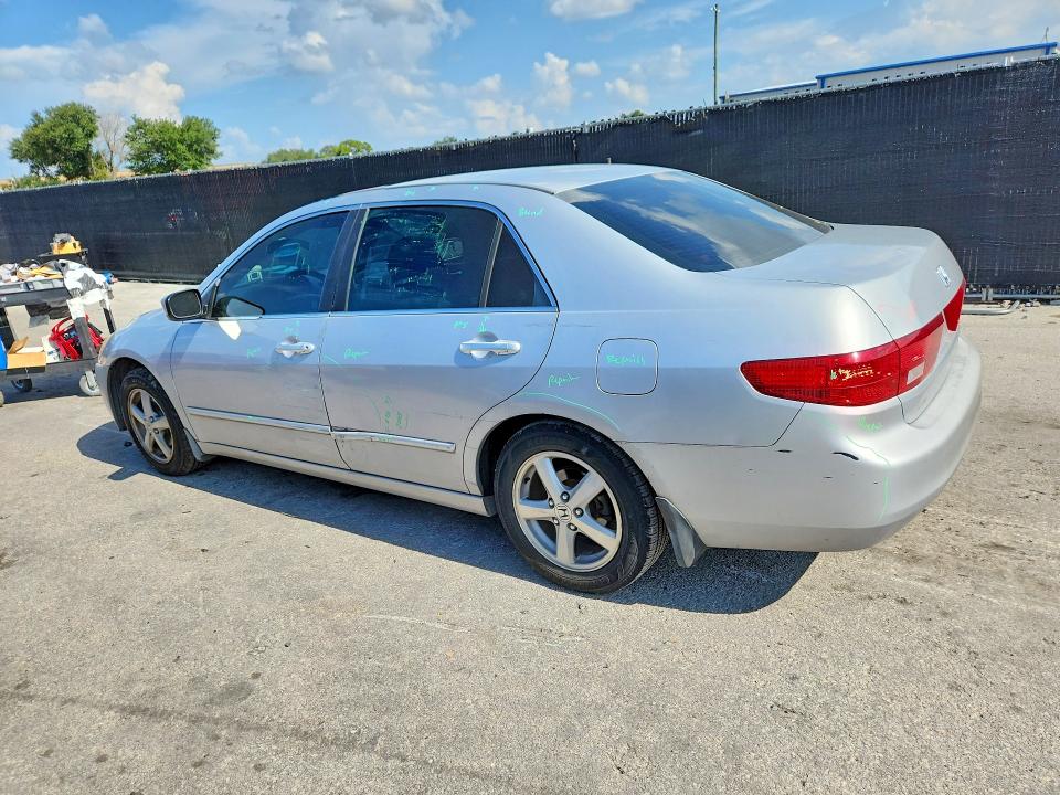 Photo 2 from auction – 2005 HONDA ACCORD with VIN 1HGCM56735A077807