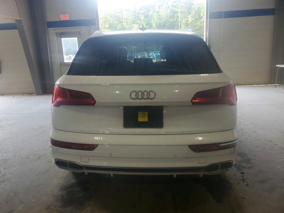 Photo 6 from auction – 2020 AUDI Q5 E with VIN WA1E2AFY2L2044877
