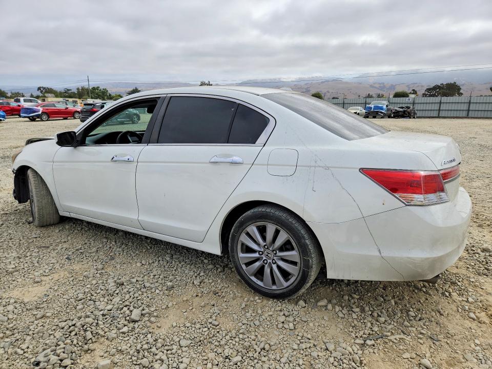 Photo 2 from auction – 2011 HONDA ACCORD with VIN 1HGCP3F85BA026129