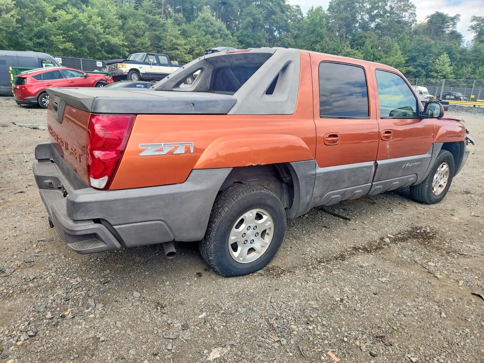 Photo 3 from auction – 2004 CHEVROLET AVALANCHE with VIN 3GNEK12T84G215986