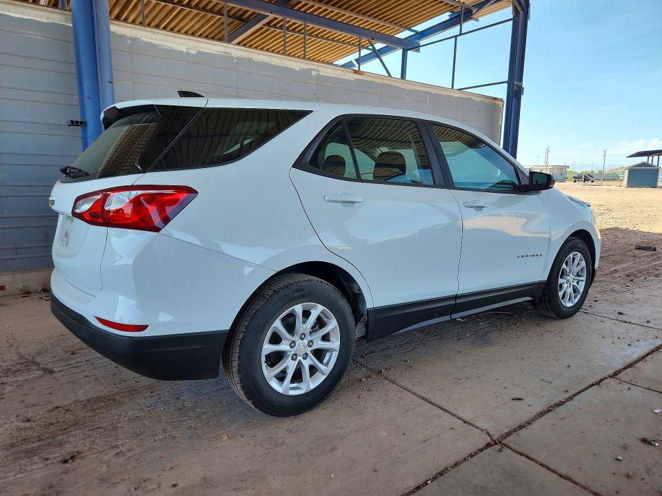 Photo 3 from auction – 2021 CHEVROLET EQUINOX with VIN 3GNAXHEVXMS107971