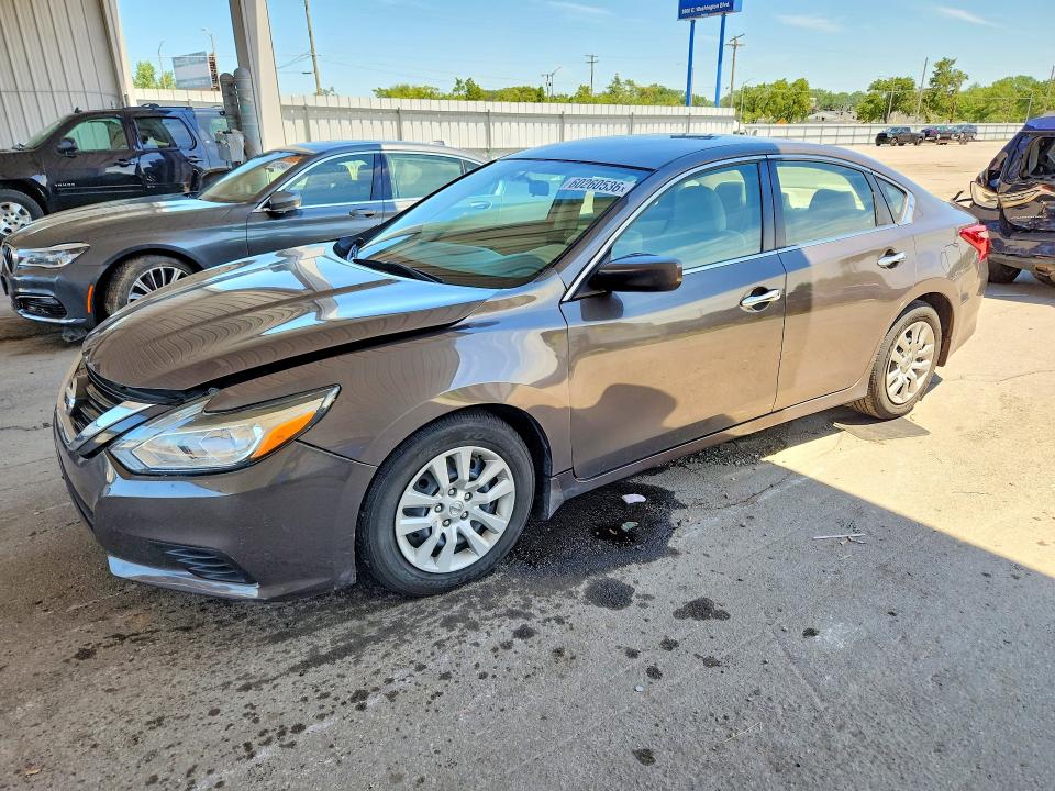 NISSAN ALTIMA 2017 с VIN 1N4AL3AP1HC133732 - Фото с аукциона