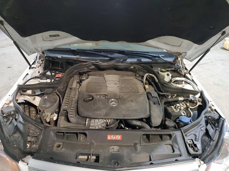 Photo 11 from auction – 2013 MERCEDES-BENZ C with VIN WDDGF8AB5DR281635