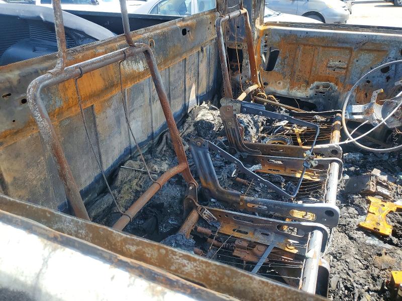 Photo 10 from auction – 1997 DODGE RAM 2500 with VIN 1B7KF26Z7VJ533585