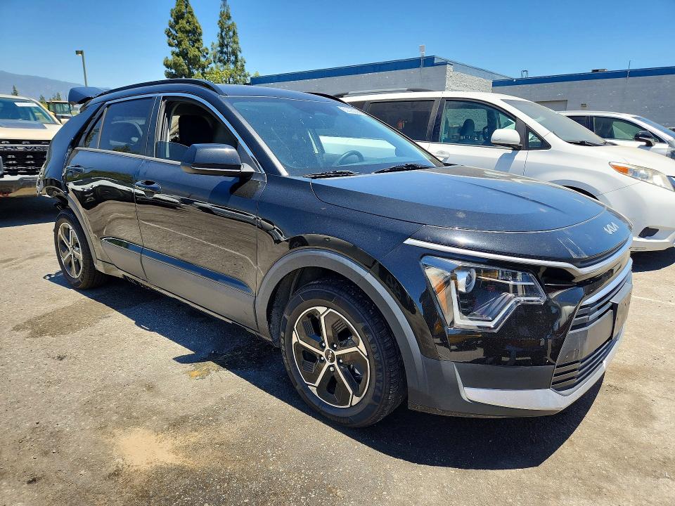 Photo 4 from auction – 2023 KIA NIRO with VIN KNDCP3LE9P5099383