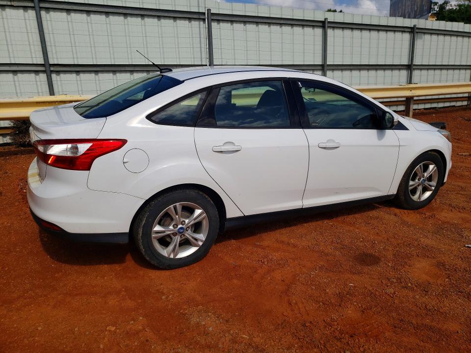 Photo 3 from auction – 2013 FORD FOCUS with VIN 1FADP3F28DL111803