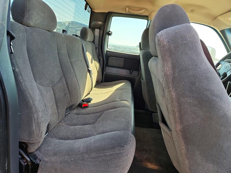 Photo 10 from auction – 2006 CHEVROLET SILVERADO with VIN 1GCEK19T36Z183093