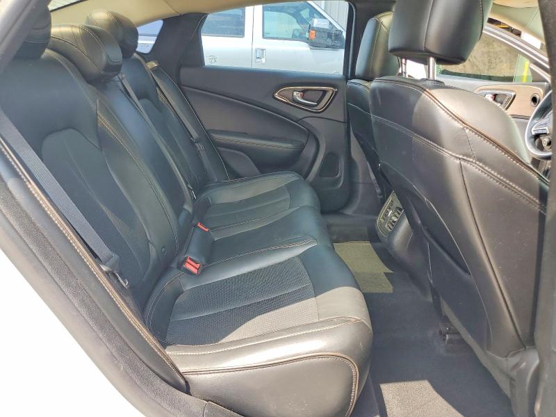 Photo 10 from auction – 2015 CHRYSLER 200 with VIN 1C3CCCCG6FN661403