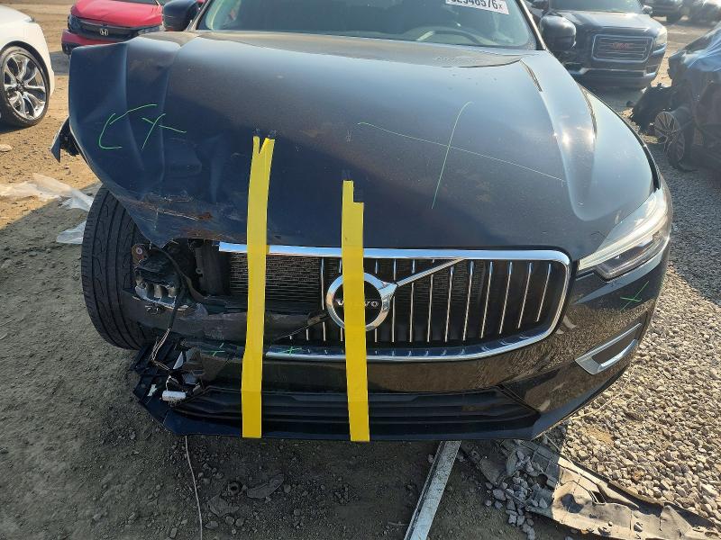 Photo 11 from auction – 2021 VOLVO XC60 with VIN YV4102RL4M1824075