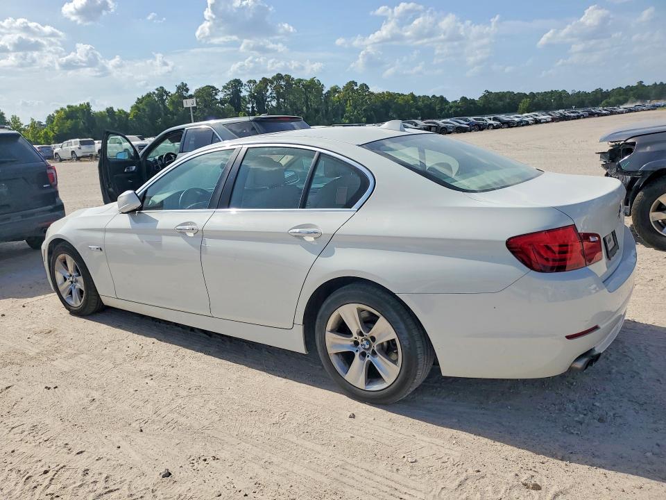 Photo 2 from auction – 2013 BMW 528 with VIN WBAXG5C58DDY32034